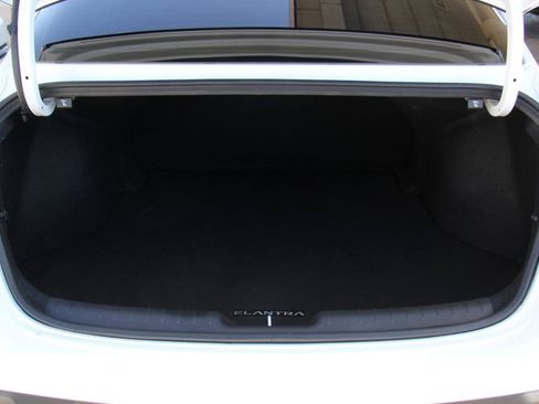 Used 2025 Hyundai Elantra Sport FWD image 24
