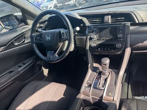 Used 2019 Honda Civic Sport image 11