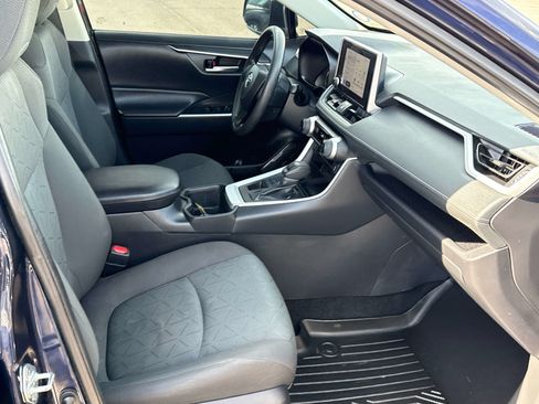 Used 2024 Toyota RAV4 XLE AWD/4WD image 20