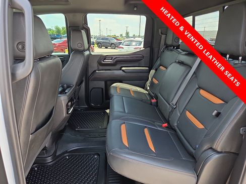 Used 2024 GMC Sierra 1500 AT4 w/ Technology Package AWD/4WD image 10