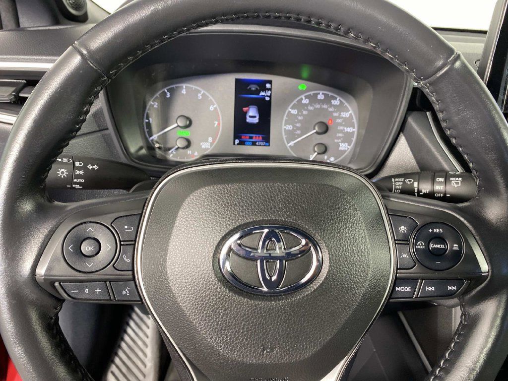 Used 2023 Toyota Corolla Cross AWD Hybrid w/ Moonroof Package image 16