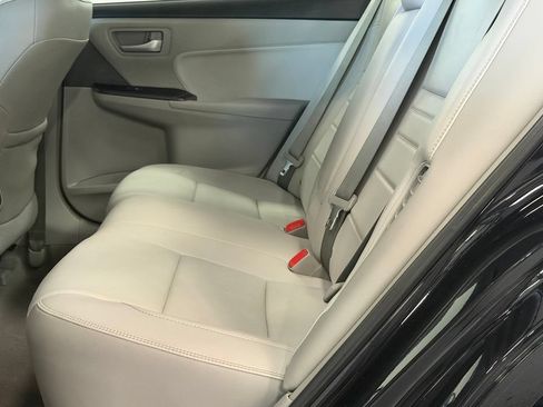 Used 2015 Toyota Camry XLE w/ Moonroof Package FWD image 24