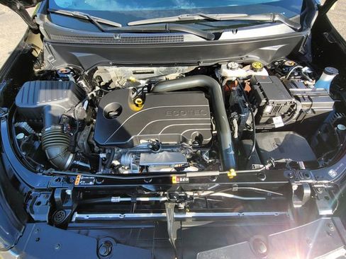 Used 2024 Chevrolet Equinox LT image 17