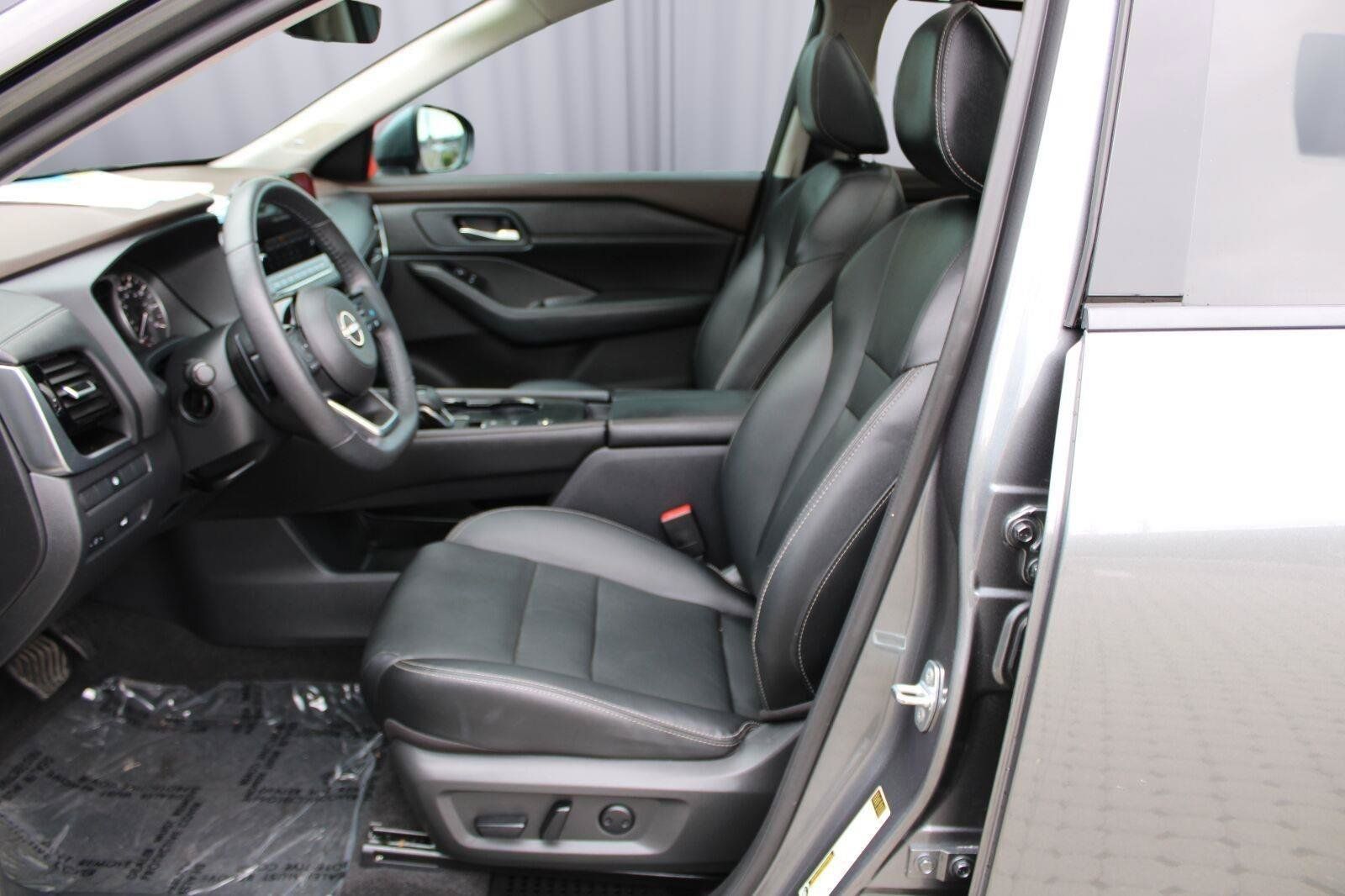 Used 2023 Nissan Rogue SL w/ SL Premium Package FWD image 37