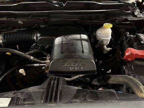 Used 2019 RAM 1500 Tradesman w/ Tradesman SXT Package image 12