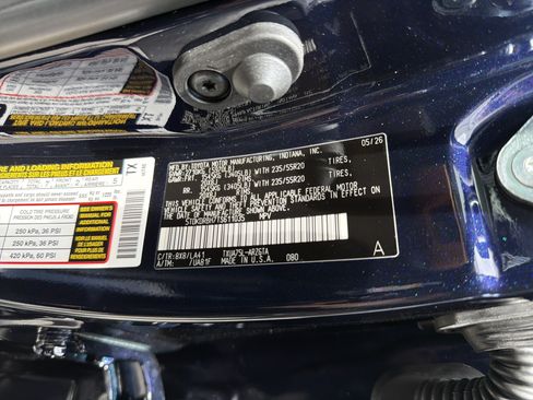 New 2026 Toyota Highlander Platinum AWD/4WD image 30
