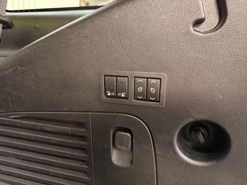 Used 2018 Chevrolet Tahoe Premier image 13