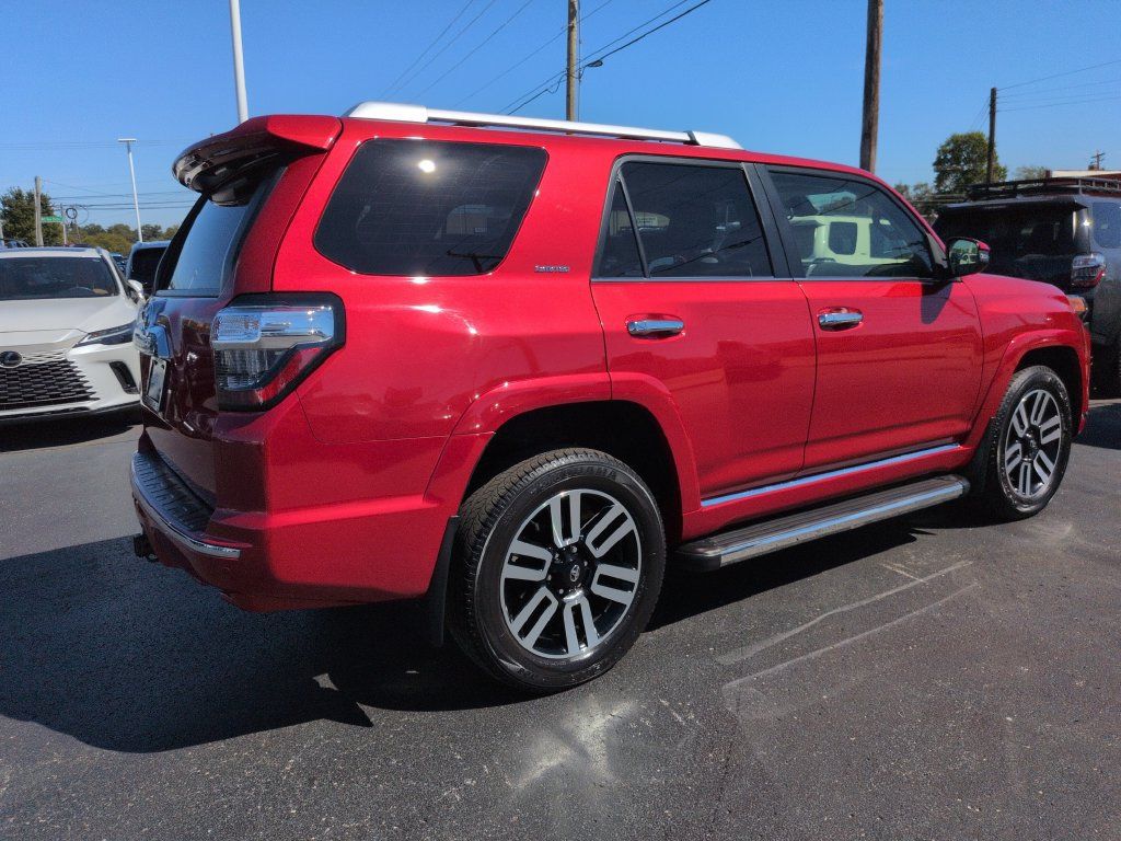 Used 2024 Toyota 4Runner Limited AWD/4WD image 5