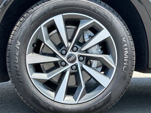 Used 2022 Audi Q5 2.0T Premium w/ Convenience Package AWD/4WD image 25