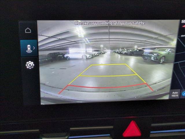 Used 2025 Hyundai Elantra SEL FWD image 14