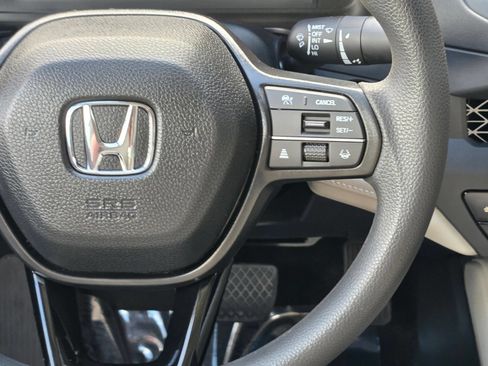 Used 2025 Honda Accord SE image 17