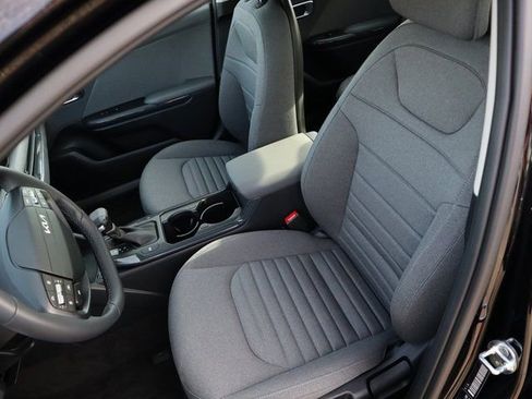New 2025 Kia K4 EX image 22
