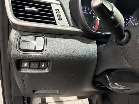 Used 2020 Kia Optima LX FWD image 32