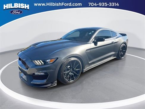 Used 2017 Ford Mustang Shelby GT350 image 1