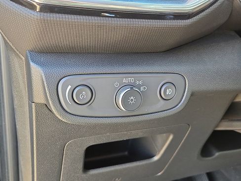 Used 2022 Chevrolet TrailBlazer LT w/ Convenience Package image 25