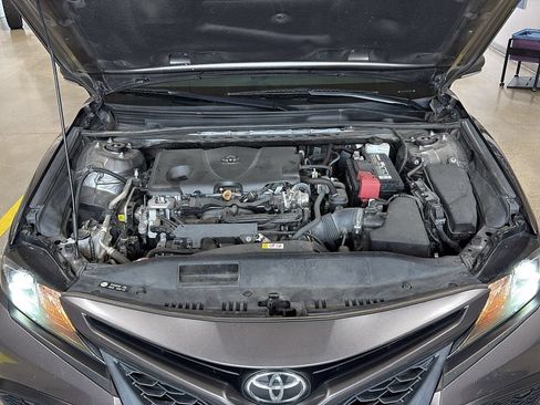Used 2021 Toyota Camry SE w/ Convenience Package FWD image 20