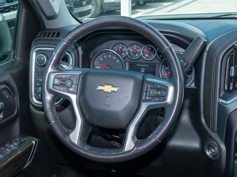 Used 2021 Chevrolet Silverado 1500 LT RWD image 20