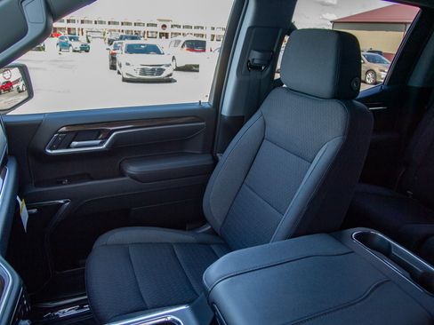 New 2026 Chevrolet Silverado 1500 RST AWD/4WD image 13