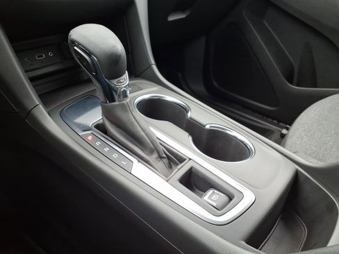 Used 2024 Chevrolet Equinox LT w/ LPO, Floor Liner Package image 22