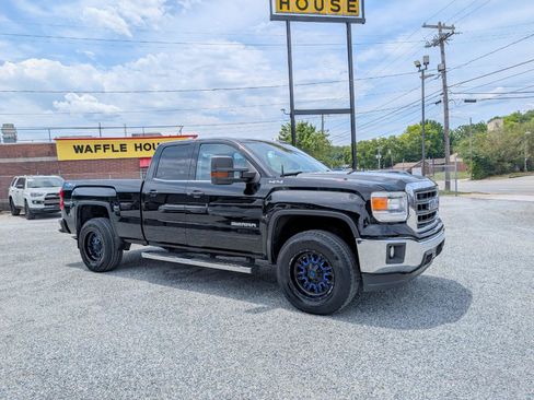 Used 2015 GMC Sierra 1500 SLE w/ SLE Value Package AWD/4WD image 3