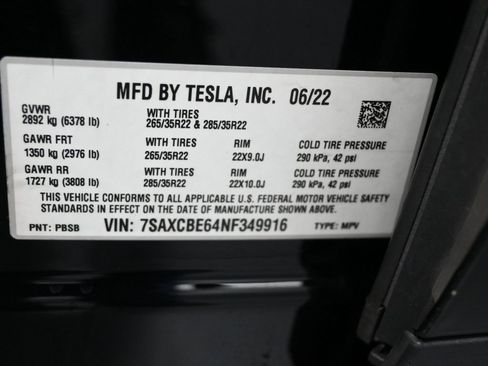 Used 2022 Tesla Model X Plaid image 8
