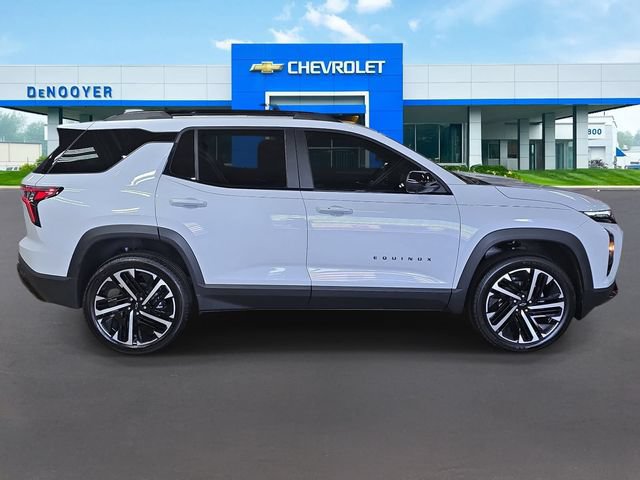 New 2026 Chevrolet Equinox RS w/ Convenience Package III FWD image 7