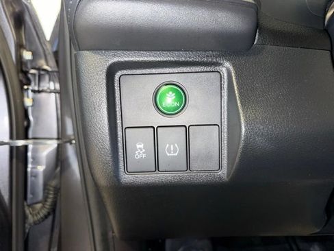 Used 2016 Honda HR-V EX image 18