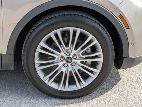 Used 2018 Lincoln MKX Reserve w/ Driver Assistance Package image 13