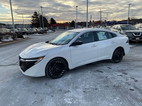 New 2026 Nissan Sentra SR image 3