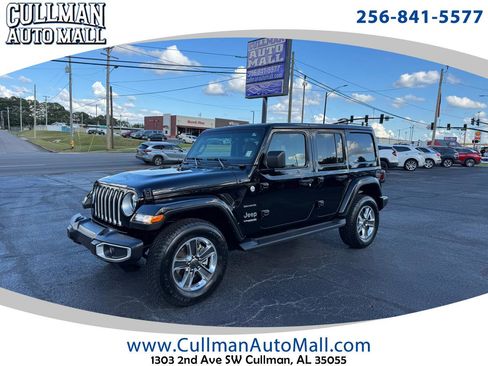 Used 2022 Jeep Wrangler Unlimited Sahara image 1