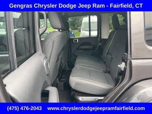 Certified 2025 Jeep Wrangler Unlimited Sahara AWD/4WD image 39