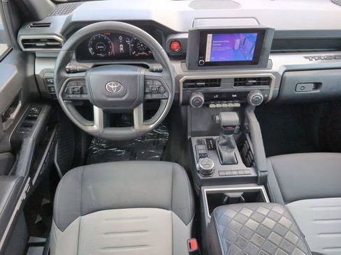 Used 2024 Toyota Tacoma TRD Off-Road AWD/4WD image 27