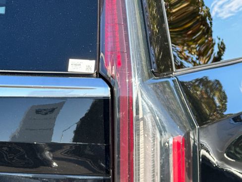 Certified 2024 Cadillac Escalade Premium Luxury image 49