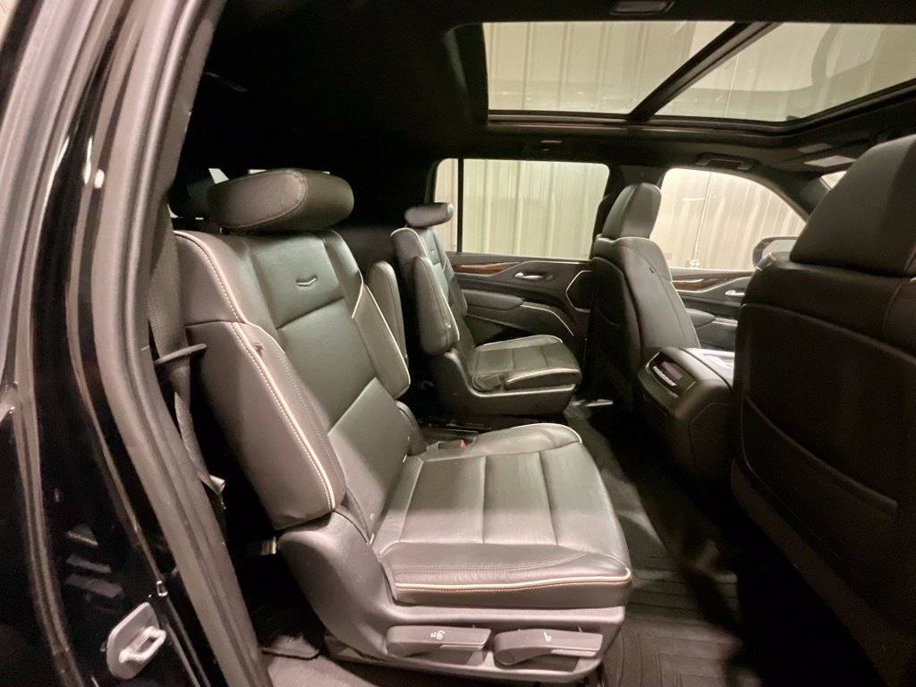 Used 2021 Cadillac Escalade ESV Premium Luxury AWD/4WD image 17