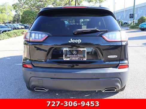 Used 2021 Jeep Cherokee Latitude Lux w/ Comfort/Convenience Group FWD image 7