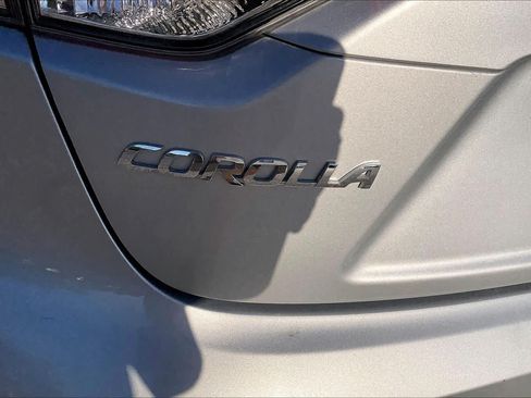Used 2024 Toyota Corolla LE FWD image 30