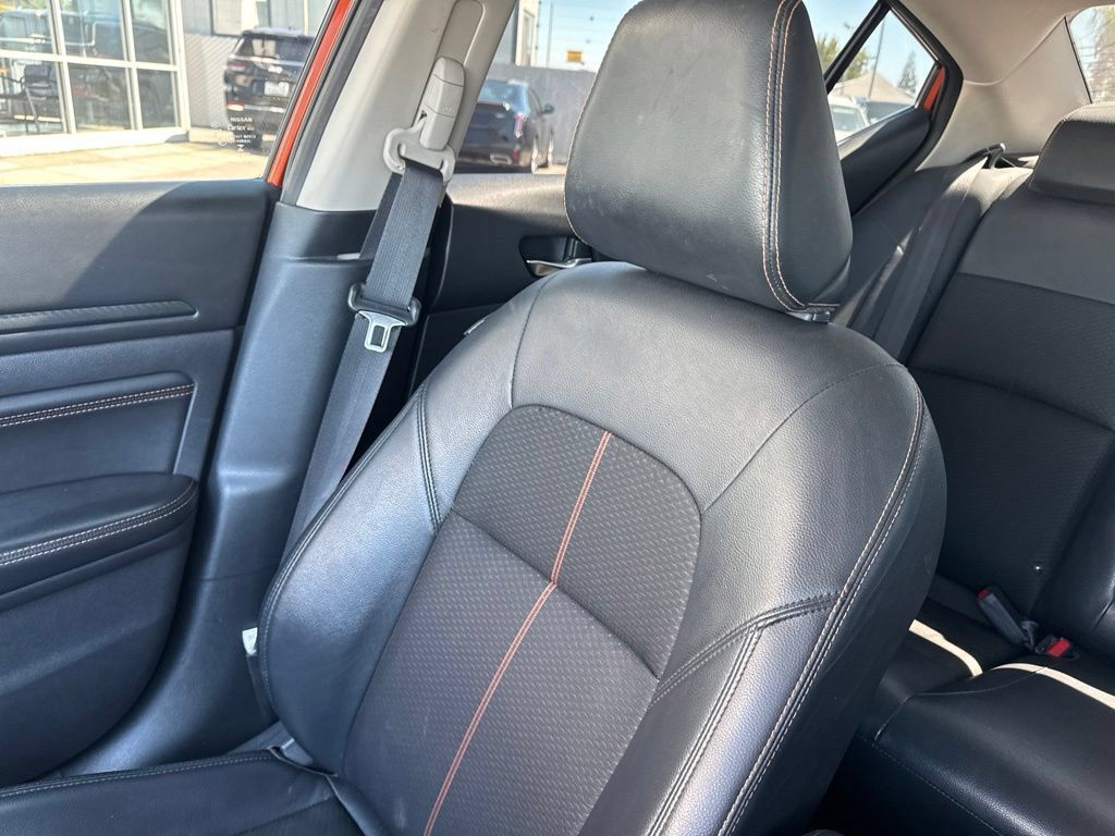 Used 2019 Nissan Altima 2.5 SR FWD image 11