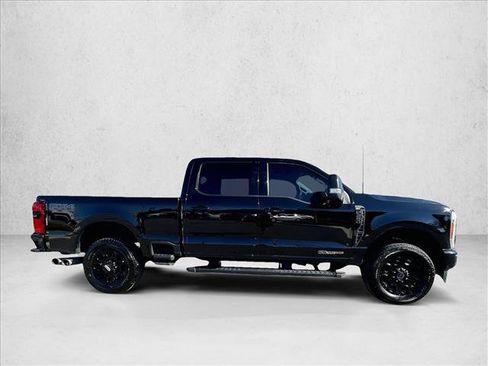 Used 2023 Ford F250 XLT w/ Black Appearance Package image 5