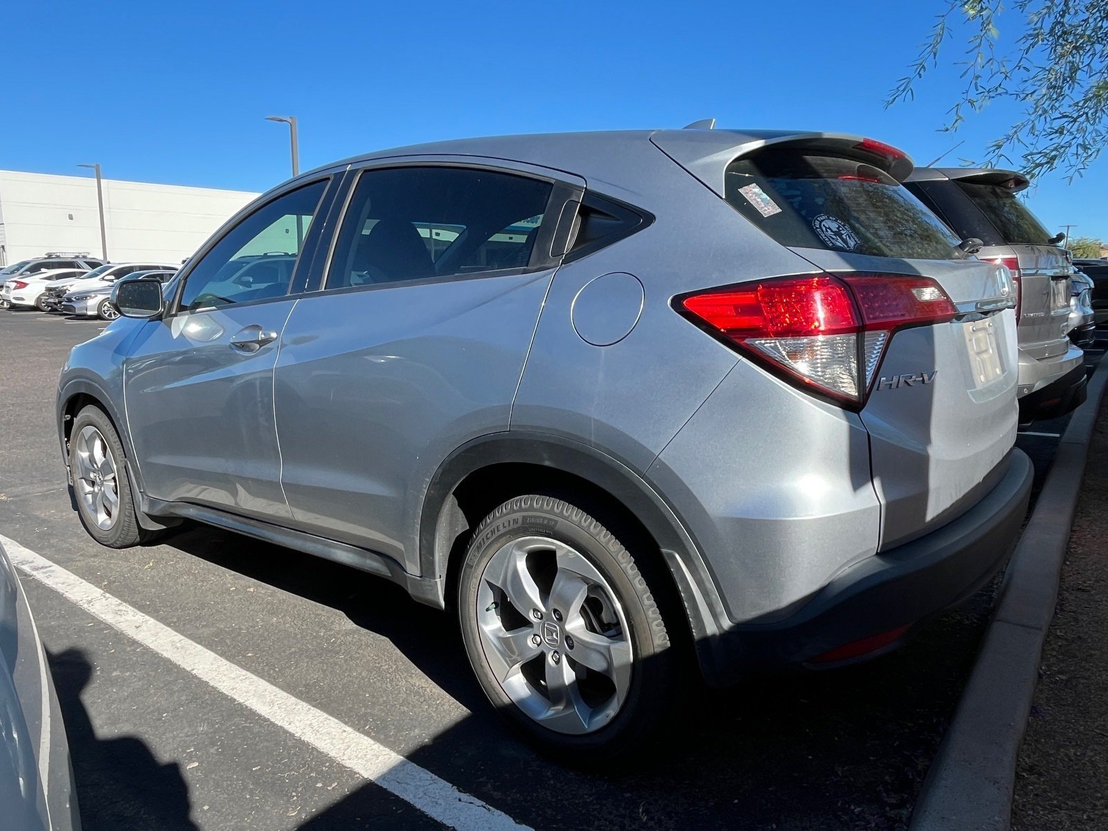 Used 2020 Honda HR-V LX image 3
