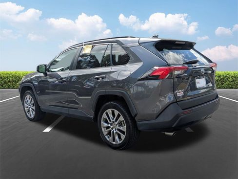 Certified 2023 Toyota RAV4 XLE Premium FWD image 7