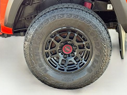 Certified 2023 Toyota Tacoma TRD Pro AWD/4WD image 31
