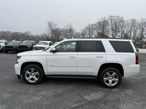 Used 2018 Chevrolet Tahoe LT w/ Luxury Package image 27