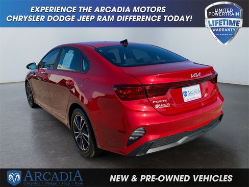 Used 2023 Kia Forte LXS w/ LXS Technology Package image 3