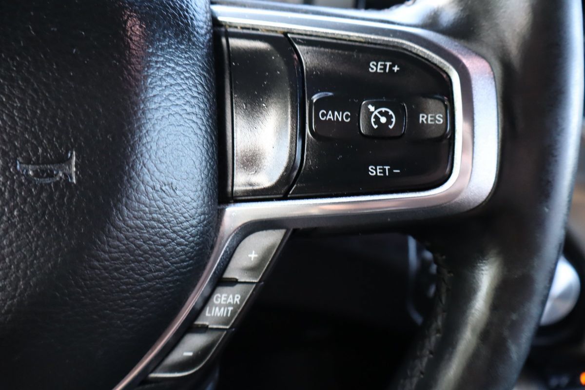 Used 2019 RAM 1500 Laramie w/ Sport Appearance Package AWD/4WD image 30