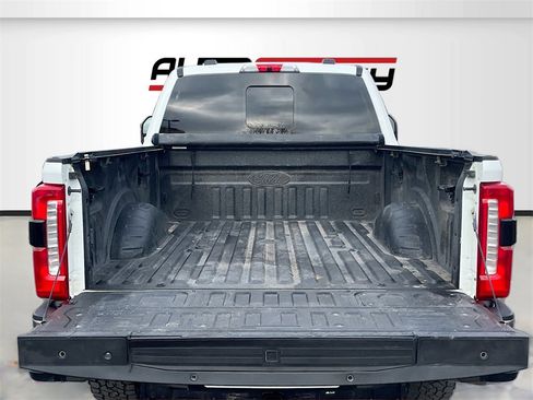 Used 2023 Ford F350 King Ranch image 28