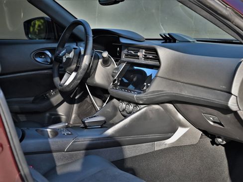 Used 2024 Nissan Z Performance w/ Floor Mat Package image 20