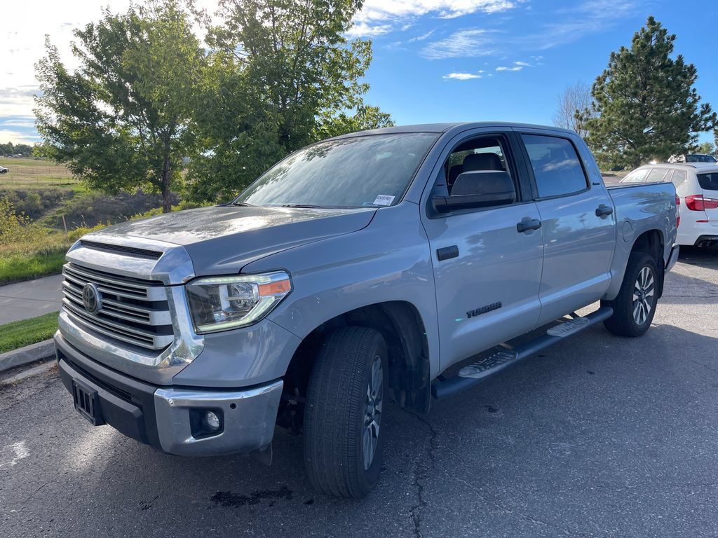 Used 2021 Toyota Tundra Limited w/ Limited Premium Package AWD/4WD image 2