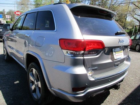 Used 2015 Jeep Grand Cherokee Overland AWD/4WD image 6