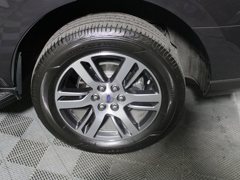 Certified 2024 Ford Expedition XLT image 21