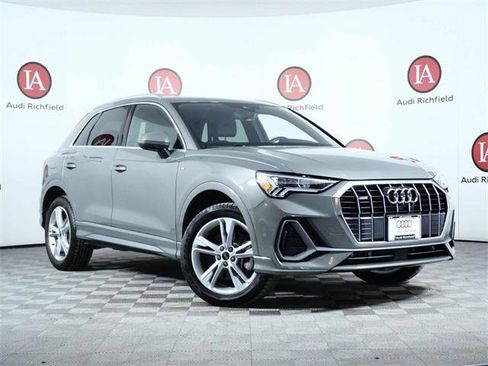 Used 2023 Audi Q3 2.0T Premium Plus w/ Premium Plus Package image 1